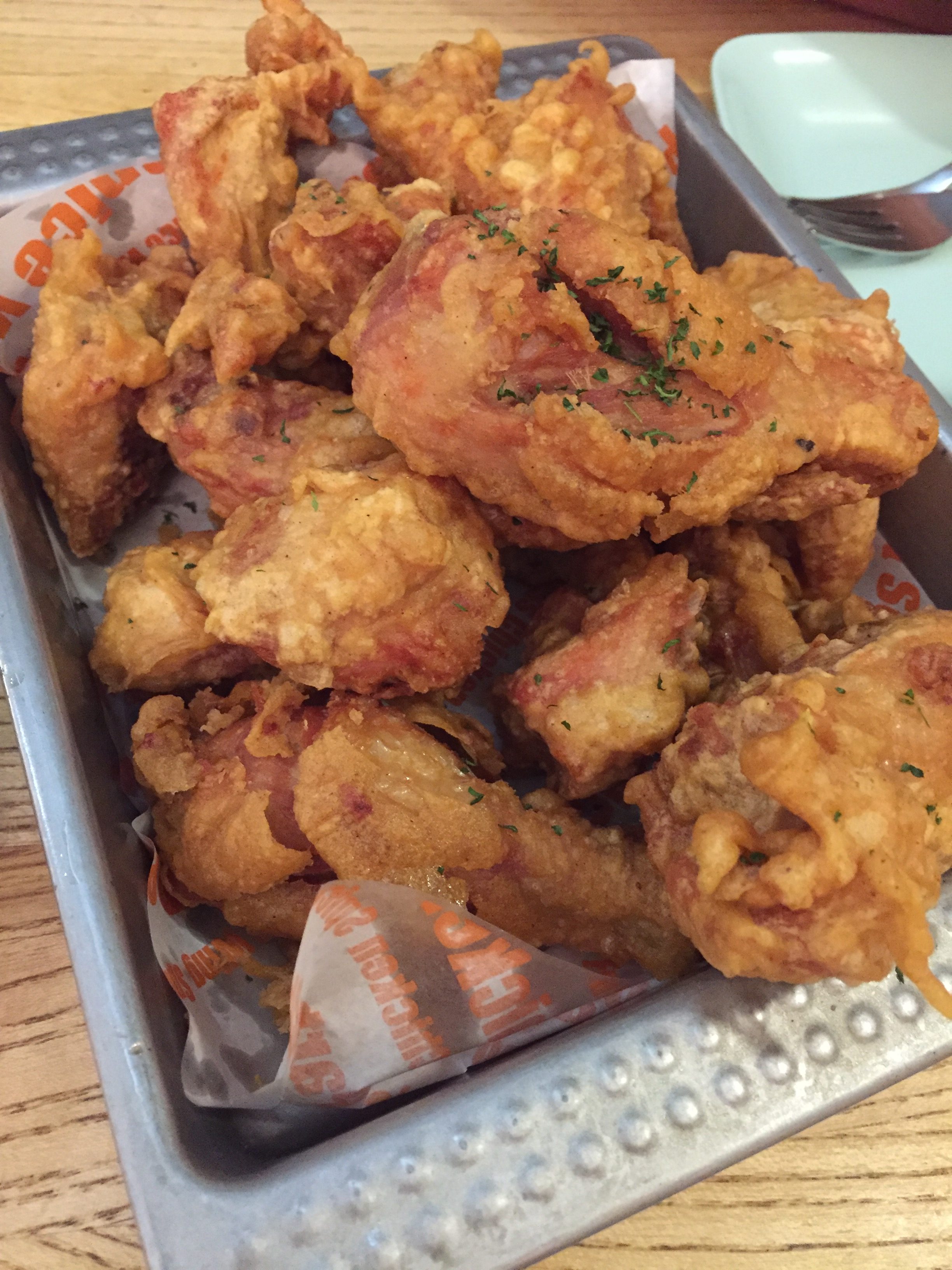 That Korean Fried Chicken and Beer at Myeong-dong, Seoul