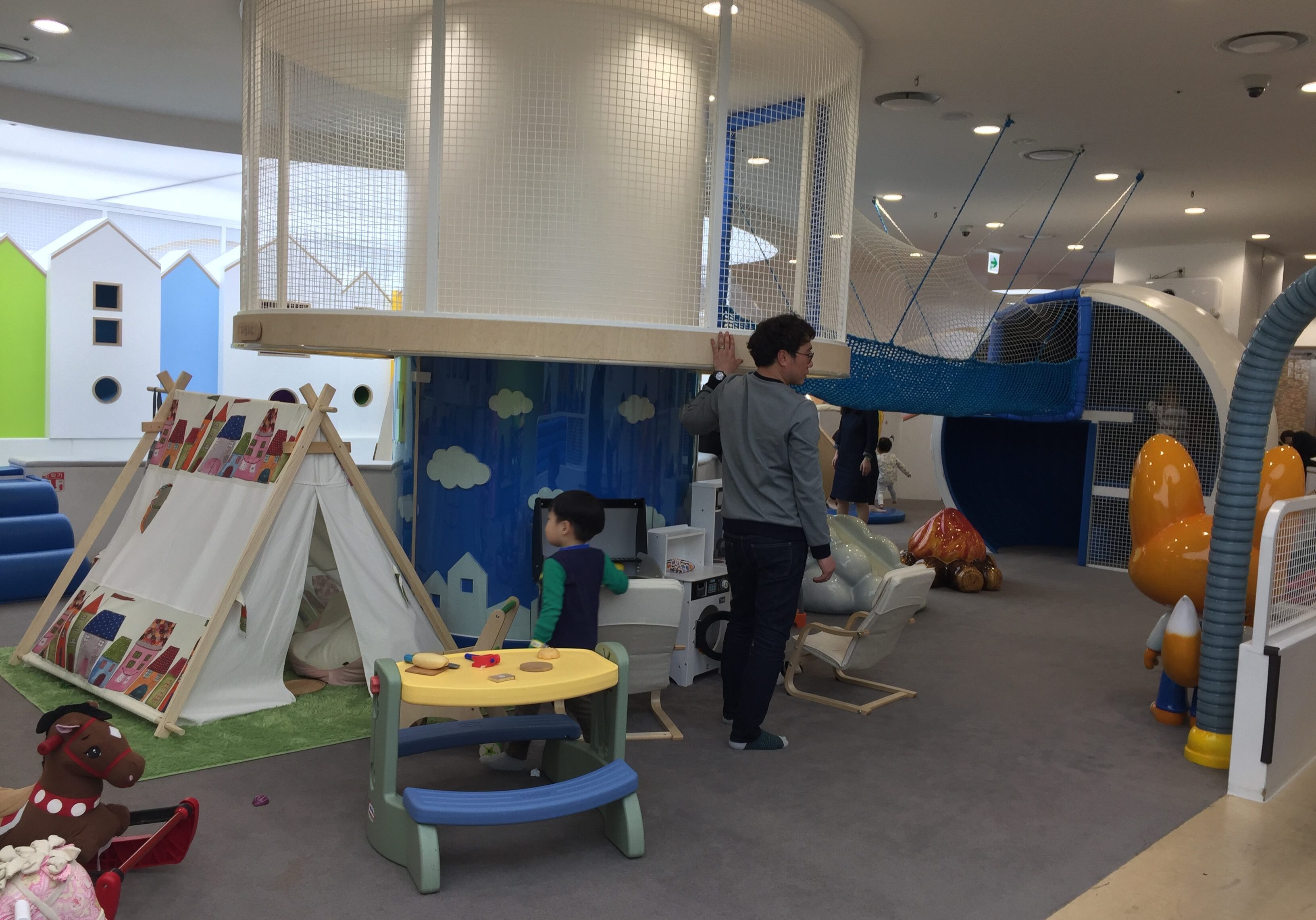 Pororo lounge kids cafe Seoul